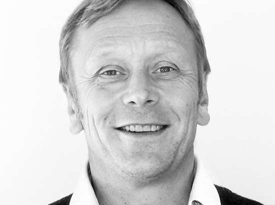 Headshot of Tim Raw