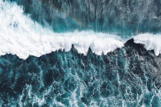 A wave crashing