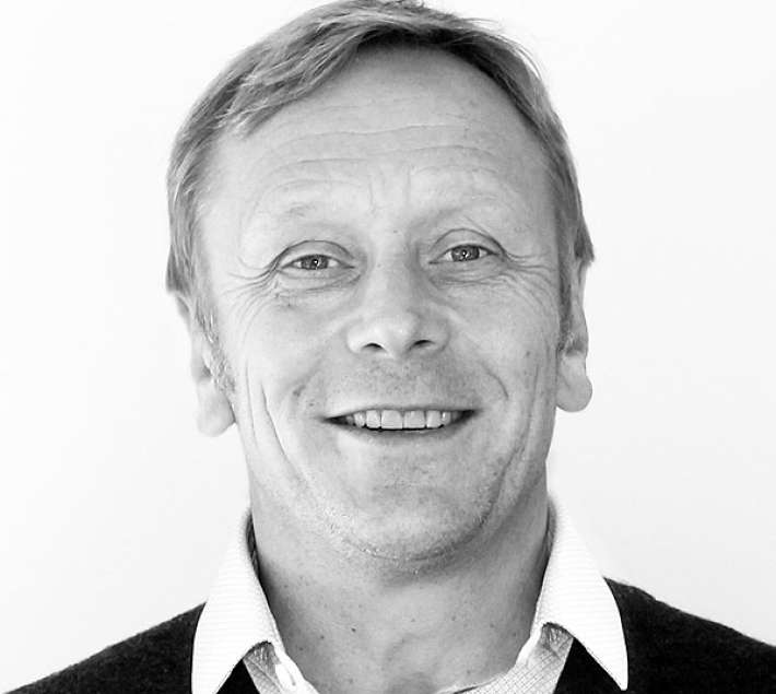 Headshot of Tim Raw