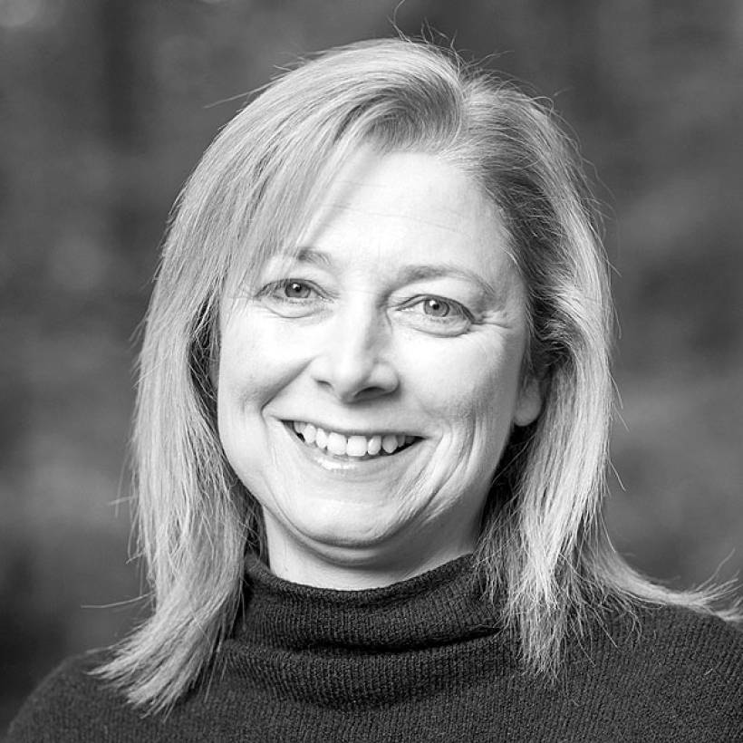 Headshot of Maggie Pearce